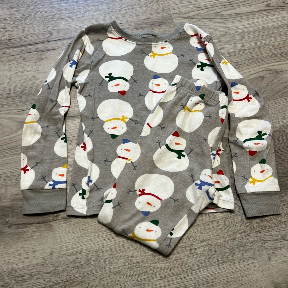 Boys Carters snowman pajamas size 6